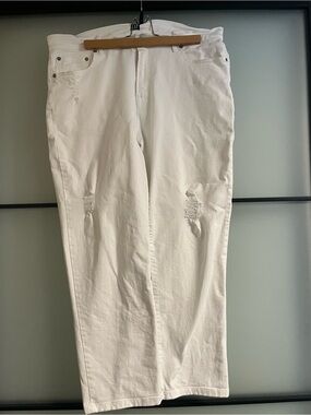 GAP Women’s White Best Girlfriend Jeans with Distressing - tall